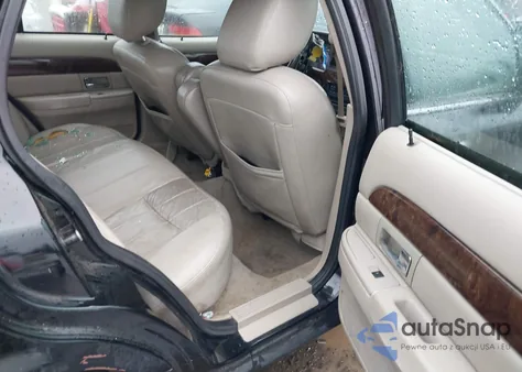 2011 Mercury Grand Marquis Ls (Fleet Only) z USA, uszkodzony, nr VIN 2MEBM7FV7BX601112